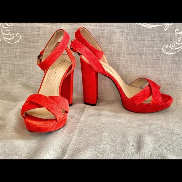 Red Suede BCBG Lea Strappy Sandle Heels SZ 7.5 - Picture 2 of 4